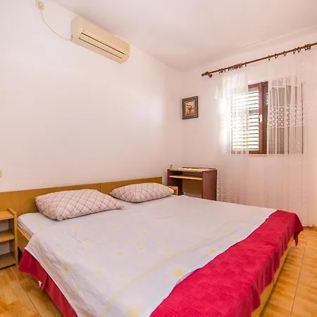 Apartments&rooms Drpić 3*